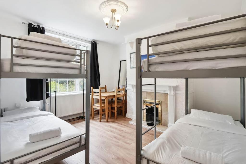 Aplacetostay Central London Apartment, Zone 1 Car Екстер'єр фото